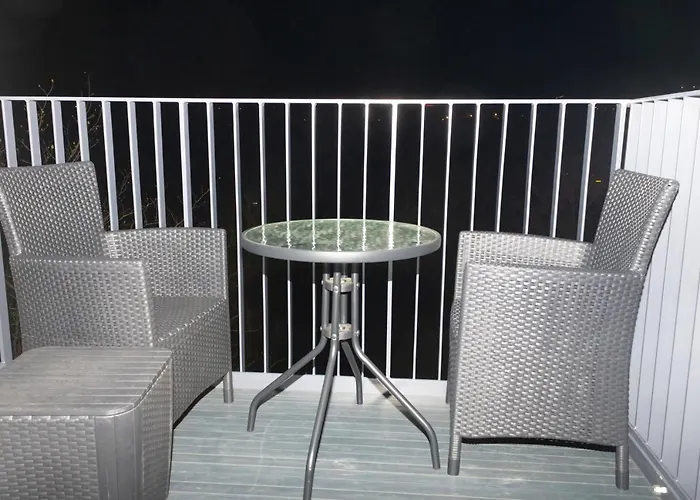 Luxurious Mk Apartment-Campbell Park