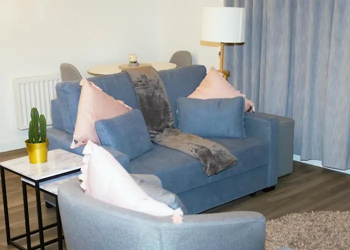 Luxurious Mk Apartment-Campbell Park